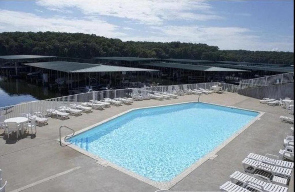 Family Fun Lakefront Condo at Parkview Bay Osage Beach Esterno foto